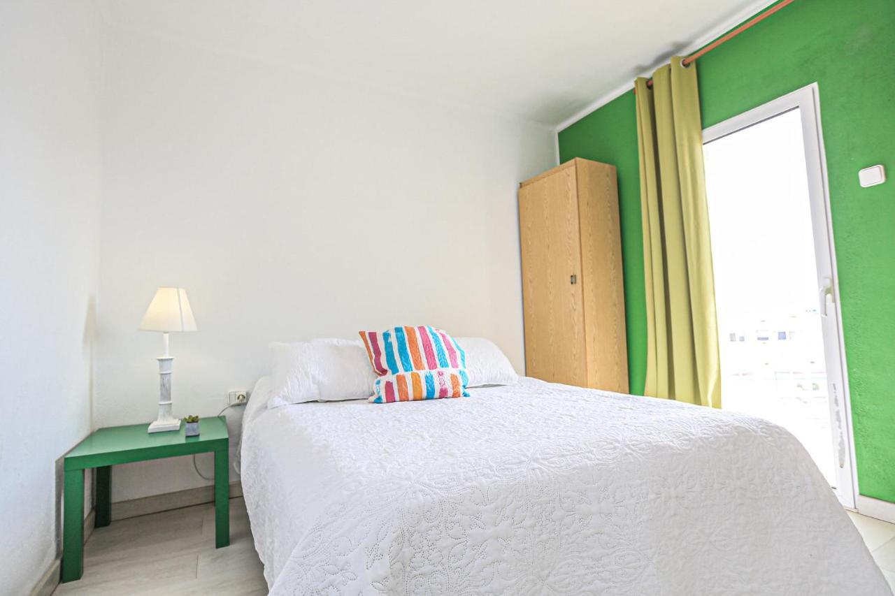 Coral - Only Families Apartment กัมบริลส์ ภายนอก รูปภาพ