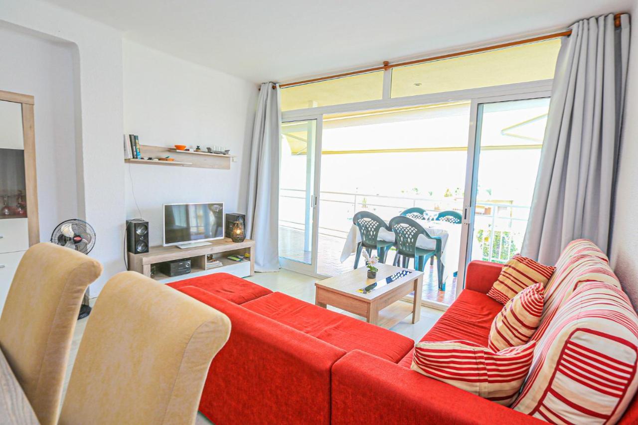 Coral - Only Families Apartment กัมบริลส์ ภายนอก รูปภาพ