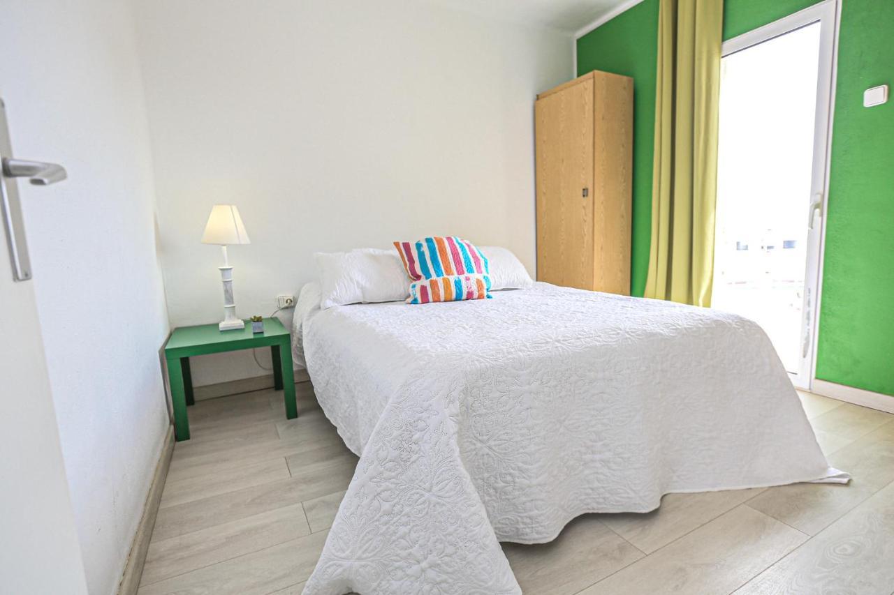 Litoral Costa Dorada - Coral Only Families กัมบริลส์ ภายนอก รูปภาพ