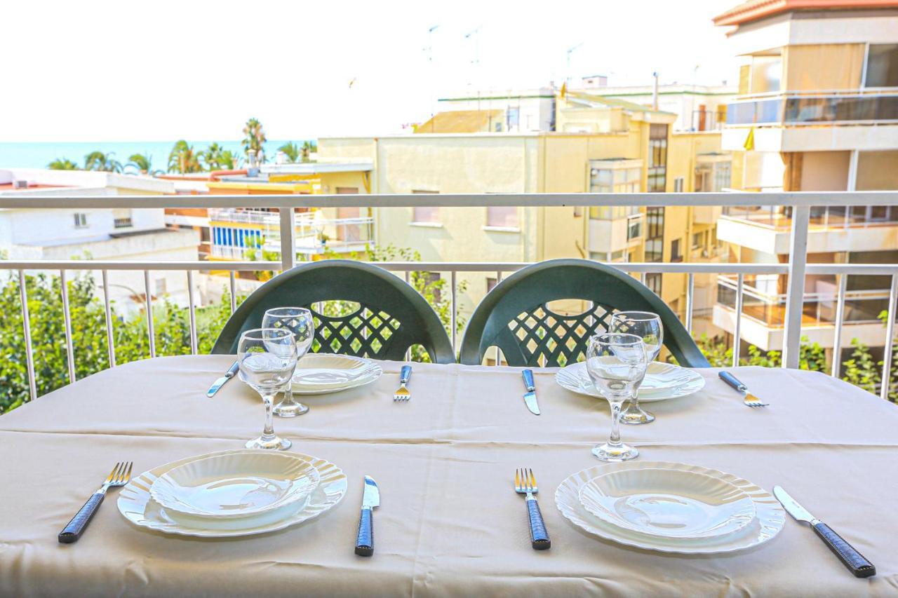 Coral - Only Families Apartment กัมบริลส์ ภายนอก รูปภาพ