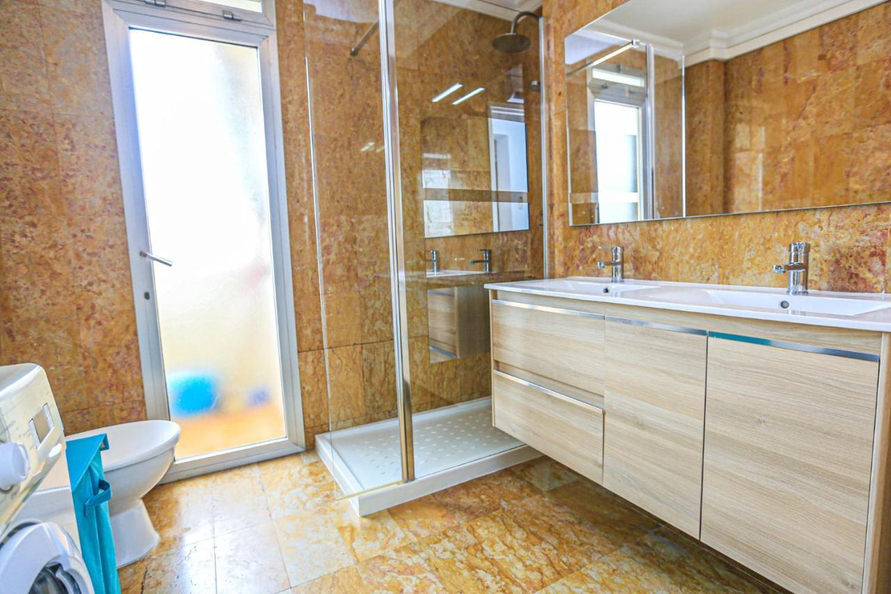 Coral - Only Families Apartment กัมบริลส์ ภายนอก รูปภาพ